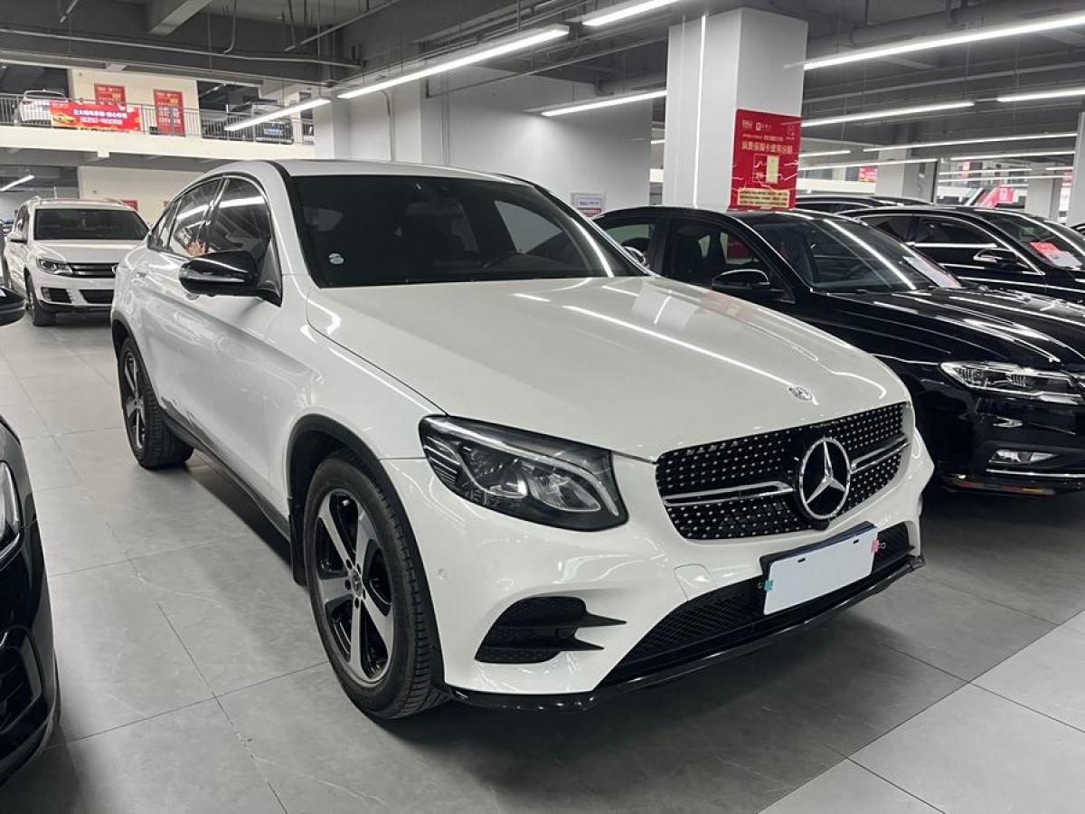 奔馳 奔馳GLC  2022款 改款 GLC 300 4MATIC 轎跑SUV圖片