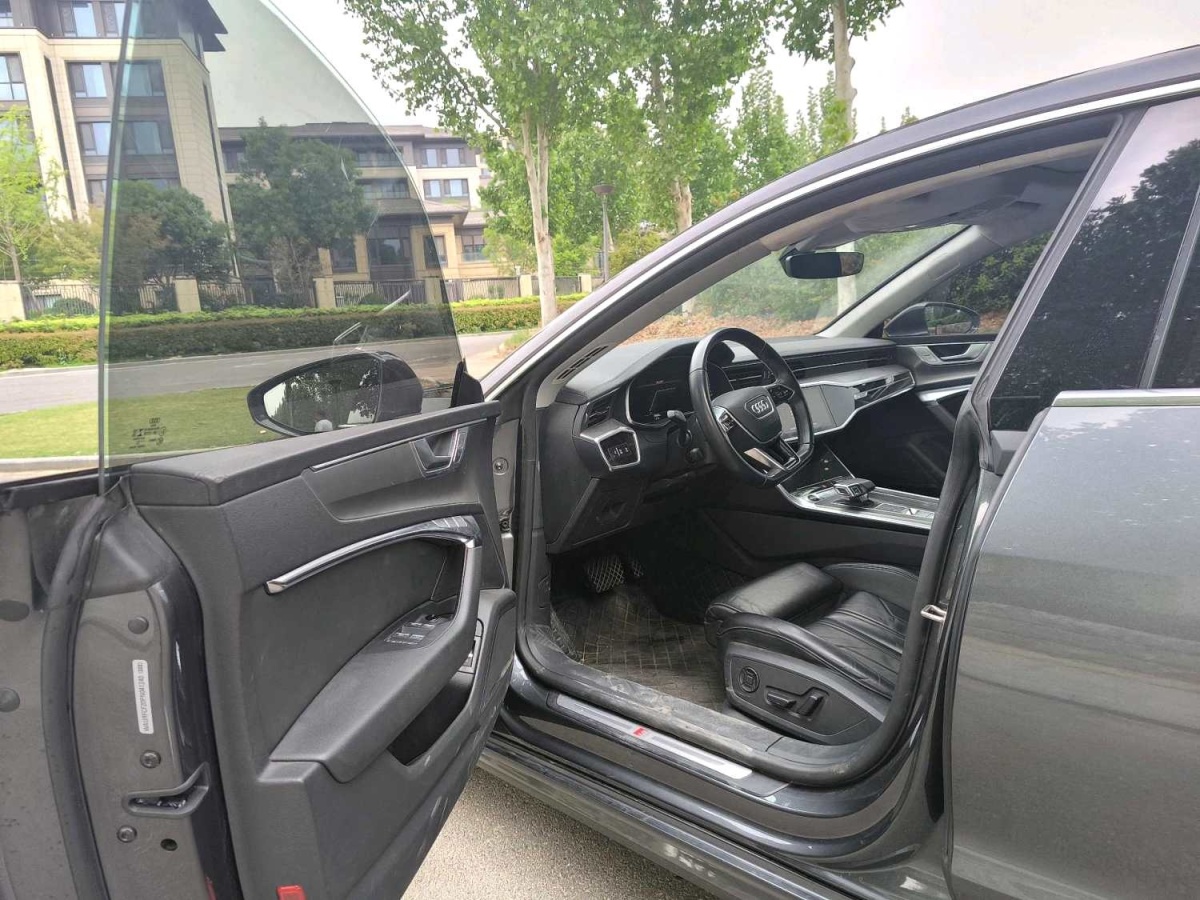 奧迪 奧迪A7  2023款 45 TFSI 臻選型圖片