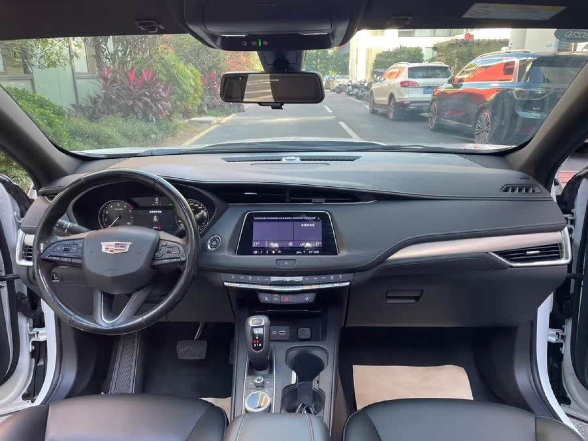 凱迪拉克 XT4  2024款 28T 兩驅(qū)豪華型圖片