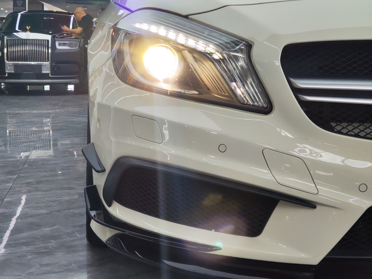 奔馳 奔馳A級AMG  2014款 AMG A 45 4MATIC圖片