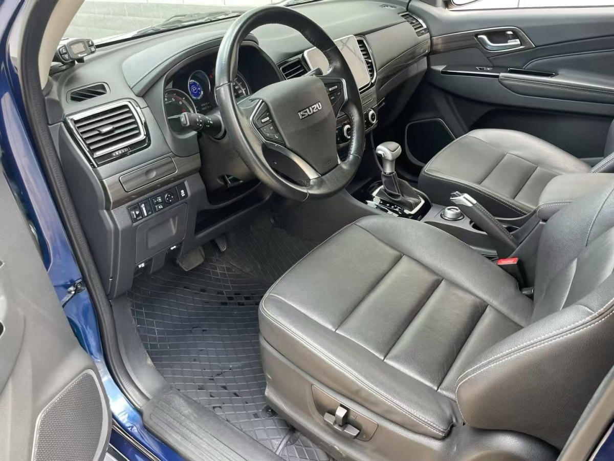五十鈴 D-MAX  2019款 1.9T四驅(qū)自動(dòng)尊享型 國(guó)VI RZ4E Hi-Power圖片