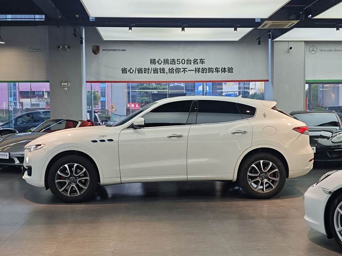 瑪莎拉蒂 Levante  2022款 2.0T GT鋒芒版圖片