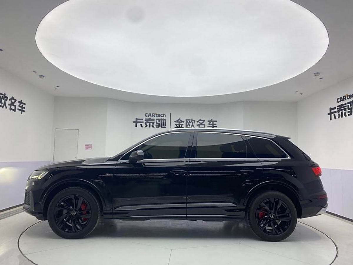 奧迪 奧迪Q7  2024款 45 TFSI quattro S line運(yùn)動型圖片