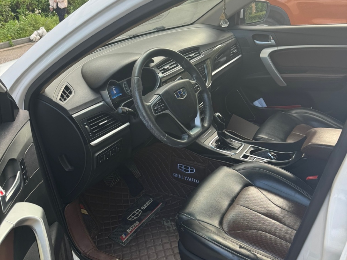 吉利 帝豪  2017款 两厢RS百万款 1.5L CVT向上版图片