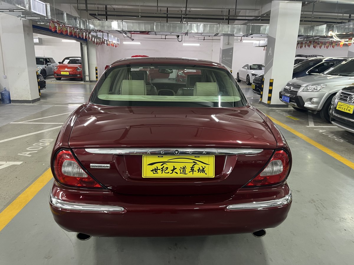 捷豹 XJ  2007款 XJ6L 3.0皇家加长版图片