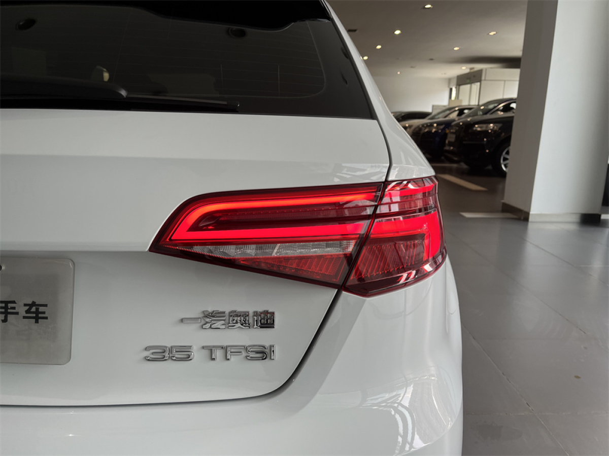 奥迪 奥迪A3  2019款 Sportback 35 TFSI 时尚型 国VI图片