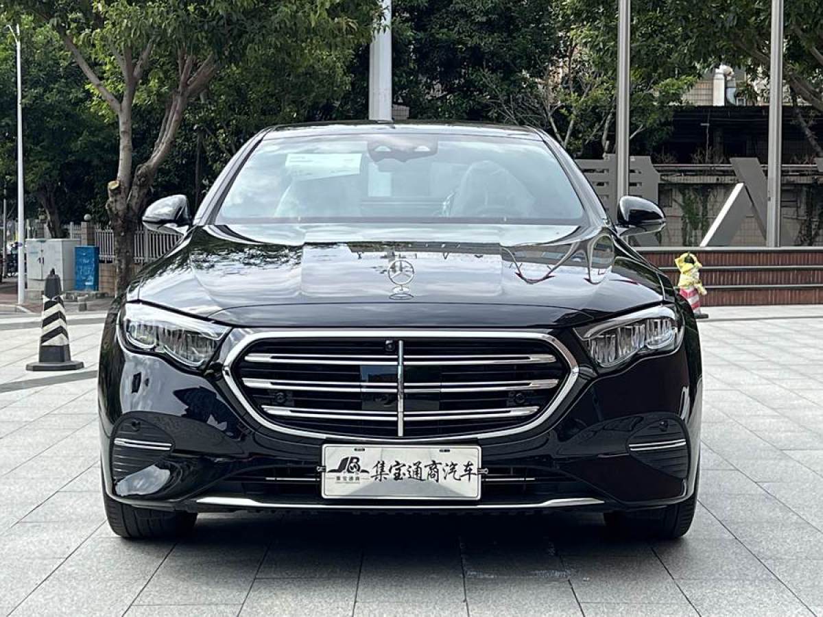 奔馳 奔馳E級  2019款 改款 E 300 L 豪華型圖片