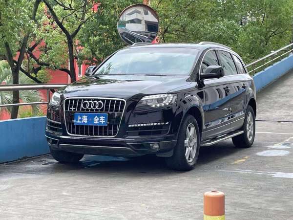 奥迪 奥迪Q7  2014款 35 TFSI 运动型