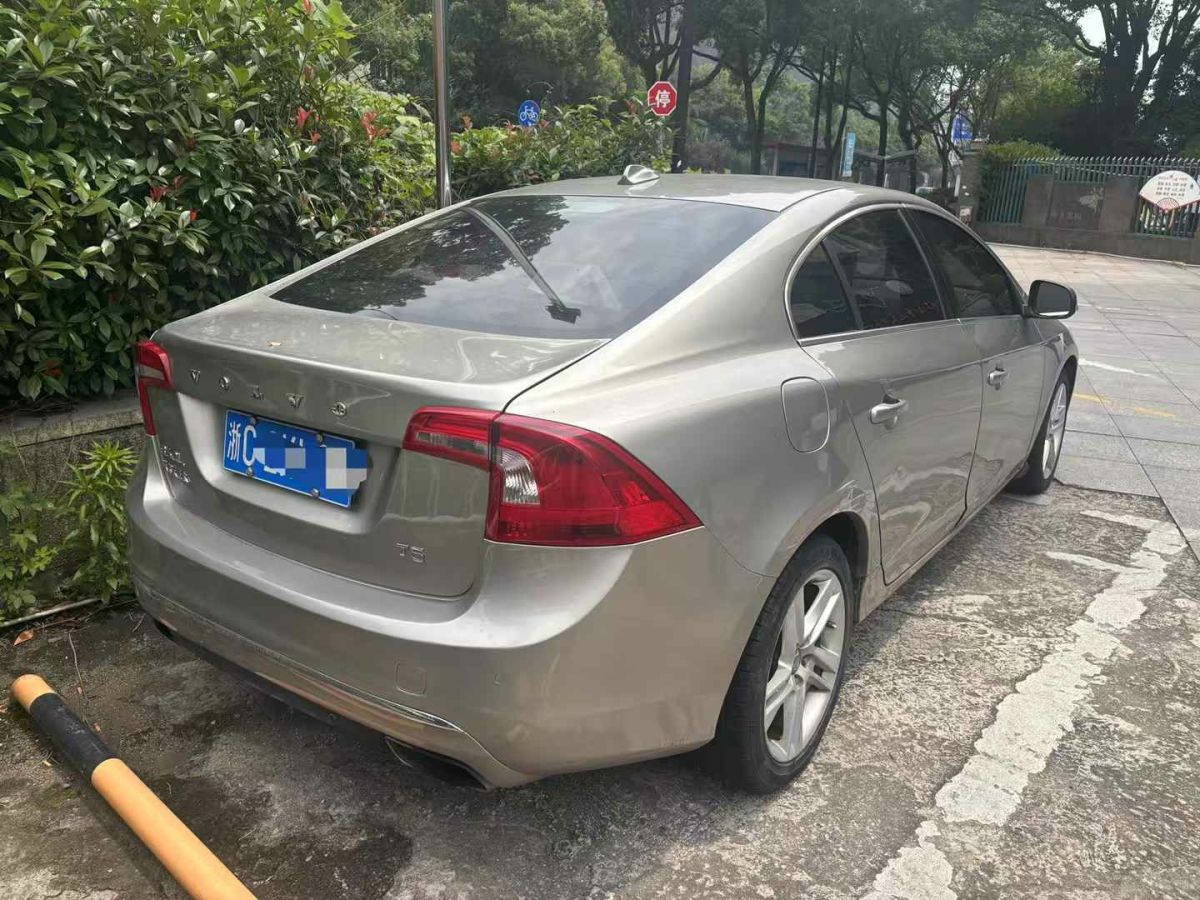 沃爾沃 S60  2014款 2.0T T5 個性運動版(改款)圖片