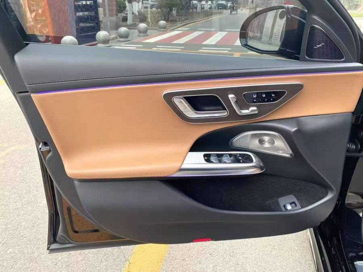 奔馳 奔馳E級  2024款 改款 E 300 L 時尚型圖片