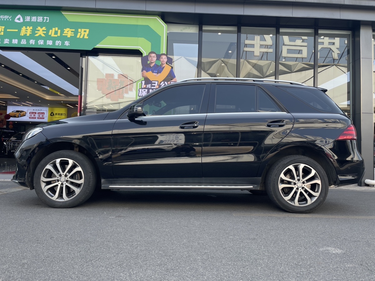 奔馳 奔馳GLE  2017款 GLE 320 4MATIC 動(dòng)感型圖片