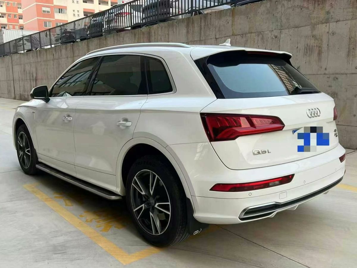 奧迪 奧迪Q3  2019款  35 TFSI 時尚動感型圖片