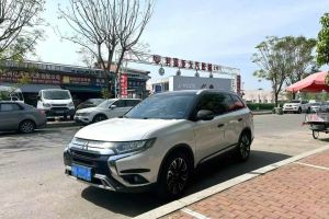 歐藍德 三菱 2.0L 兩驅(qū)暢享版 5座