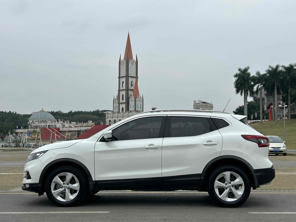 日產(chǎn) 逍客  2019款  2.0L CVT智享版圖片