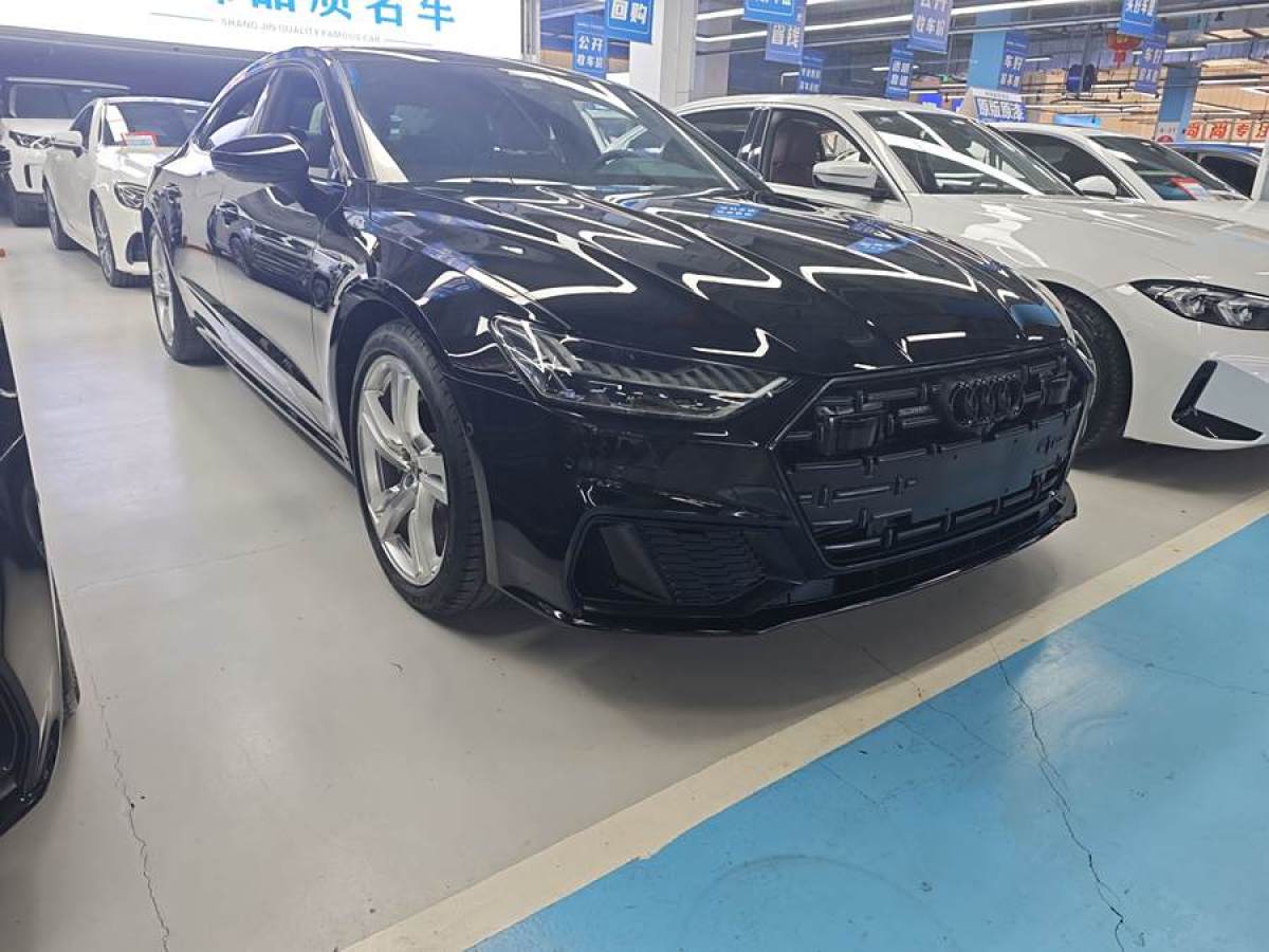 奧迪 奧迪A7L  2022款 45 TFSI quattro S-line 圣騎士圖片