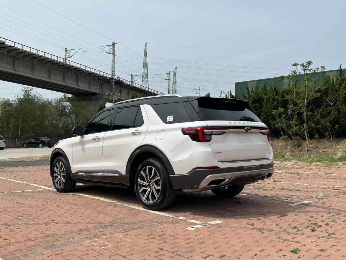 福特 探險(xiǎn)者  2023款 EcoBoost 285 后驅(qū)風(fēng)尚版 6座圖片