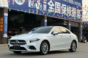 奔馳A級 奔馳 A 200 L 運(yùn)動(dòng)轎車時(shí)尚型