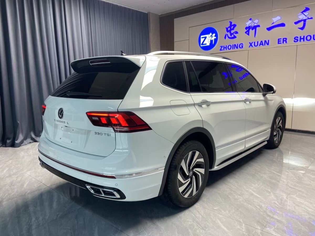 大眾 途觀L  2024款 330TSI 自動(dòng)兩驅(qū)R-Line越享版圖片