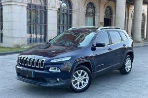 自由光 Jeep 2.0L 优越版