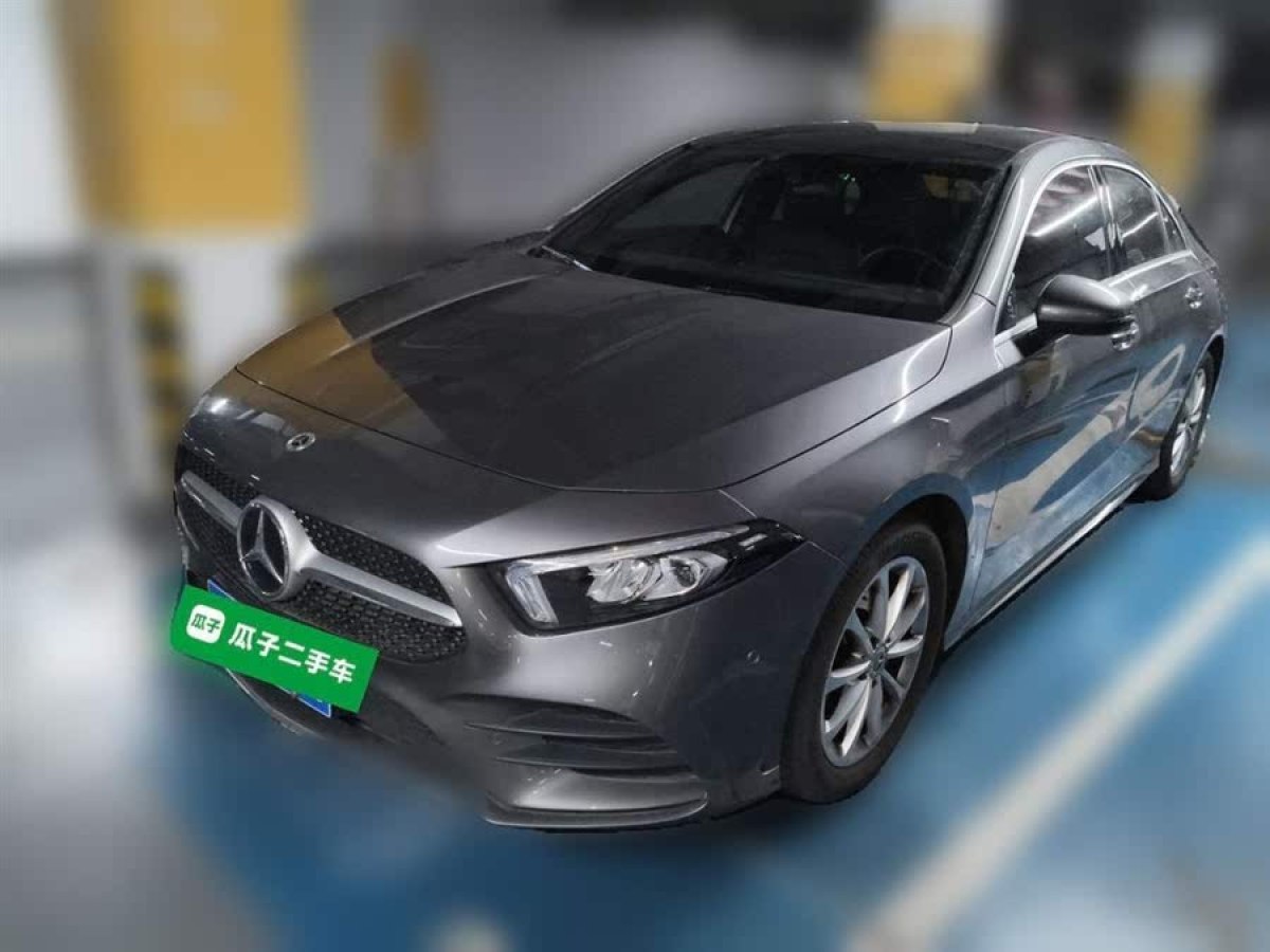 奔馳 奔馳A級  2022款 改款 A 200 L 運(yùn)動轎車動感型圖片