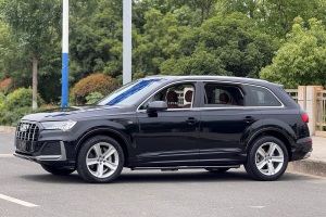 奧迪Q7 奧迪 45 TFSI quattro S line運(yùn)動型