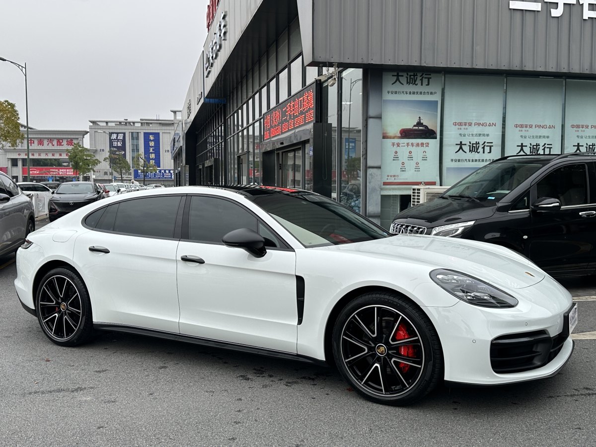 保時(shí)捷 Panamera  2022款 Panamera 4 行政加長(zhǎng)版 2.9T圖片