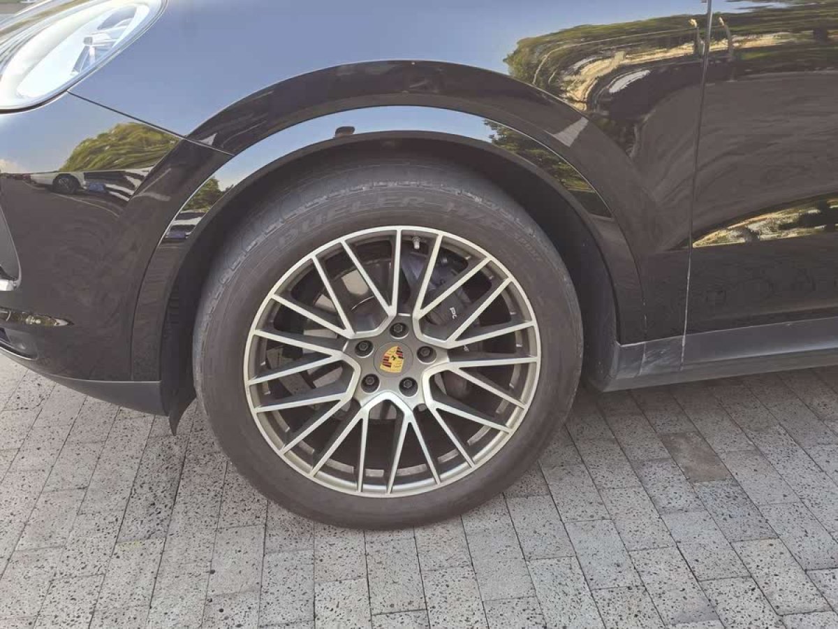 保時(shí)捷 Cayenne  2023款 Cayenne Coupé 3.0T 鉑金版圖片