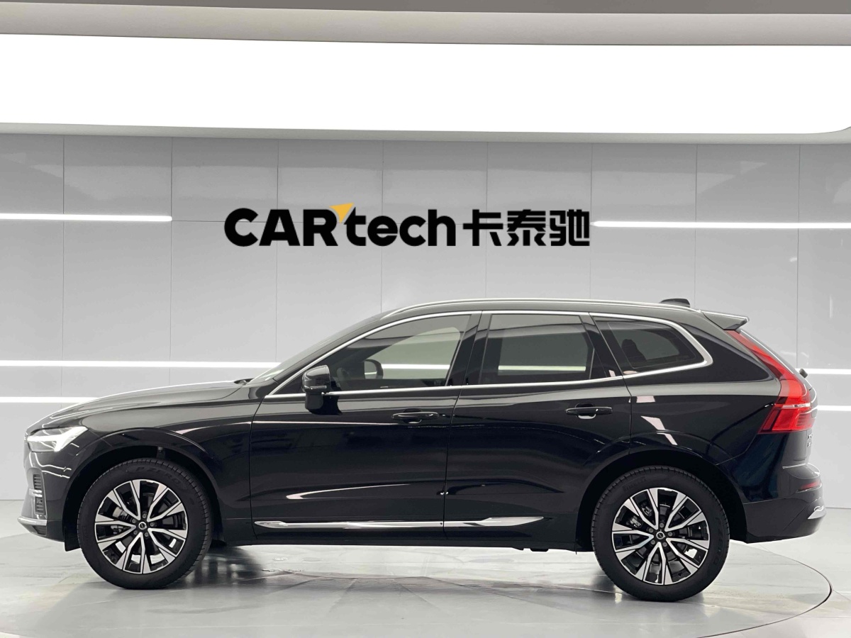 沃爾沃 XC60  2024款 B5 四驅(qū)智遠(yuǎn)豪華版圖片