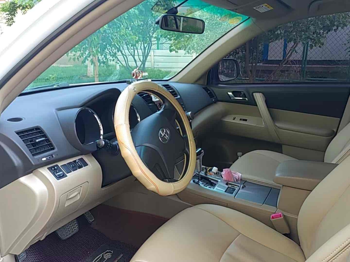 豐田 漢蘭達(dá)  2013款 2.7L 兩驅(qū)5座紫金版圖片