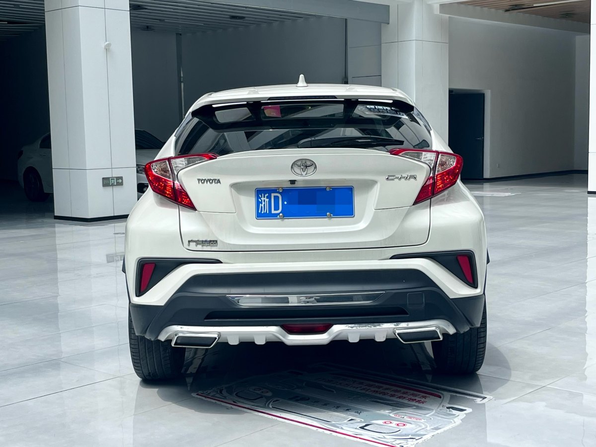 2019年9月丰田 C-HR  2018款 2.0L 领先天窗版 国VI