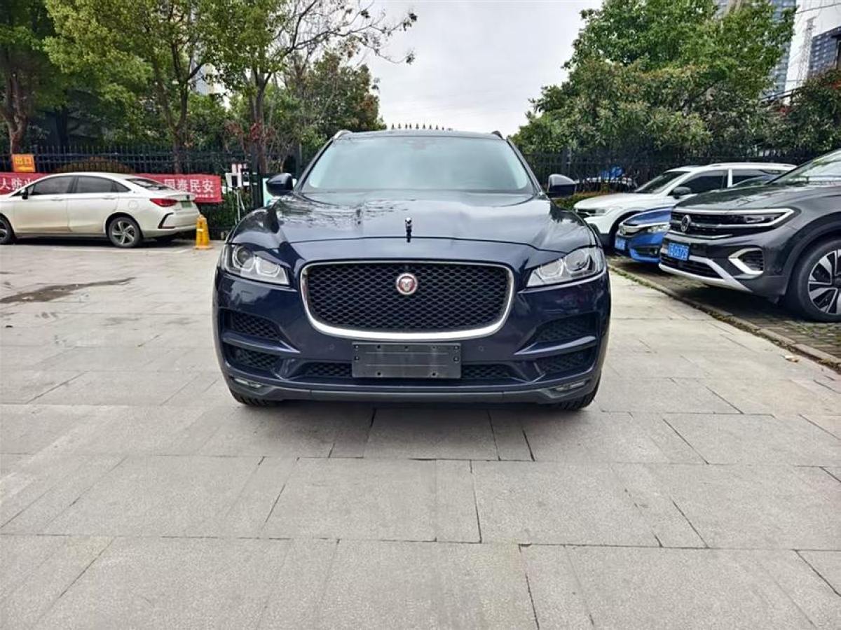 捷豹 F-PACE  2018款 2.0T 四驅(qū)都市尊享版圖片