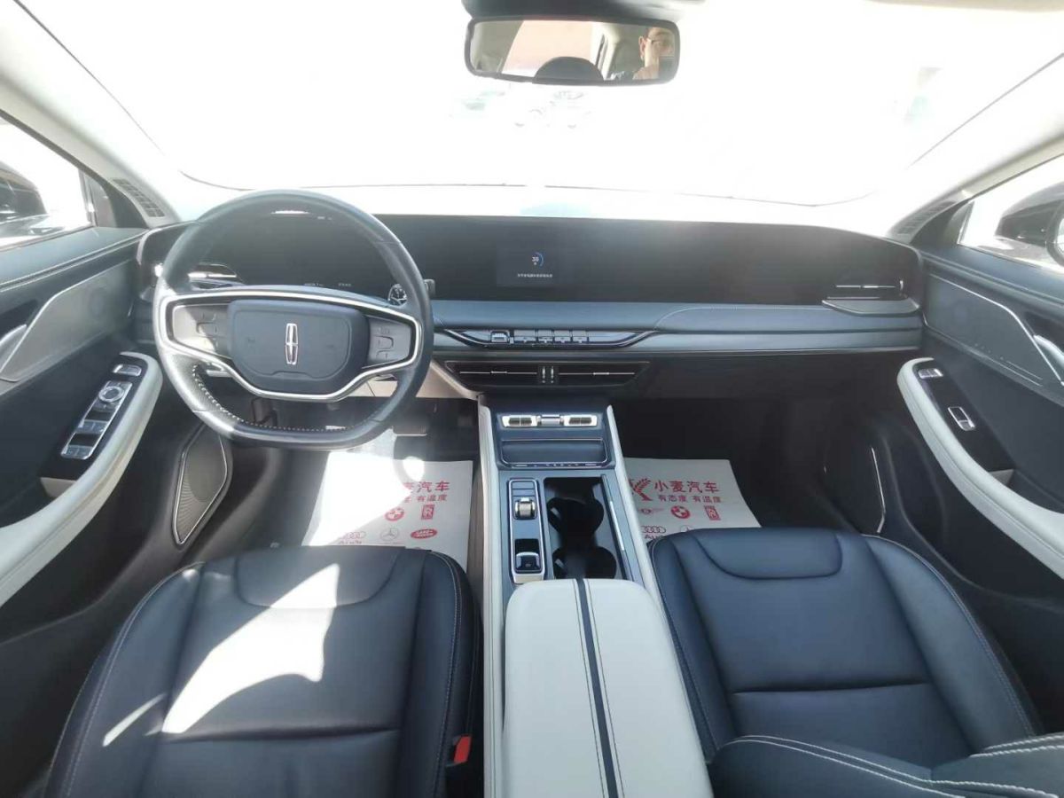 林肯 領(lǐng)航員  2022款 3.5T 尊耀版圖片