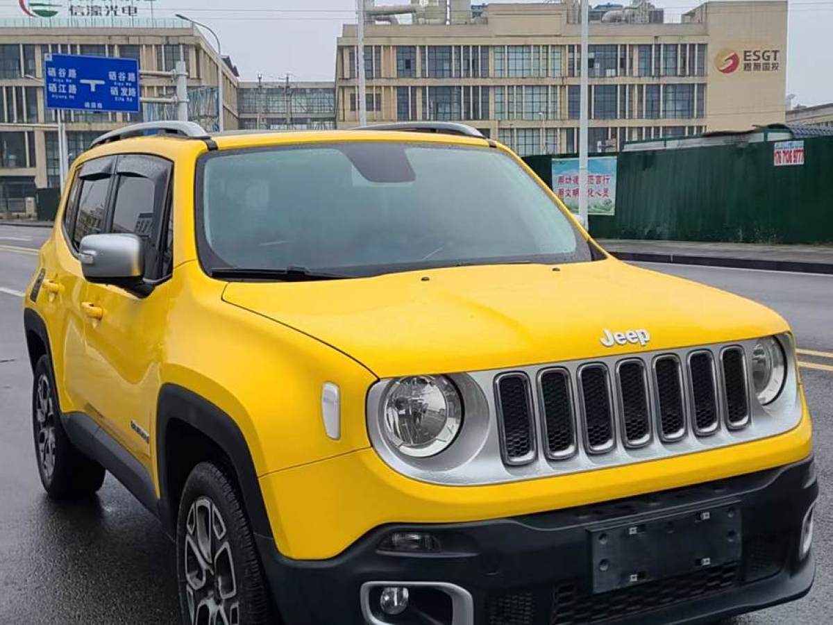 Jeep 自由俠  2017款 180TS 自動(dòng)四驅(qū)全能敞篷版圖片