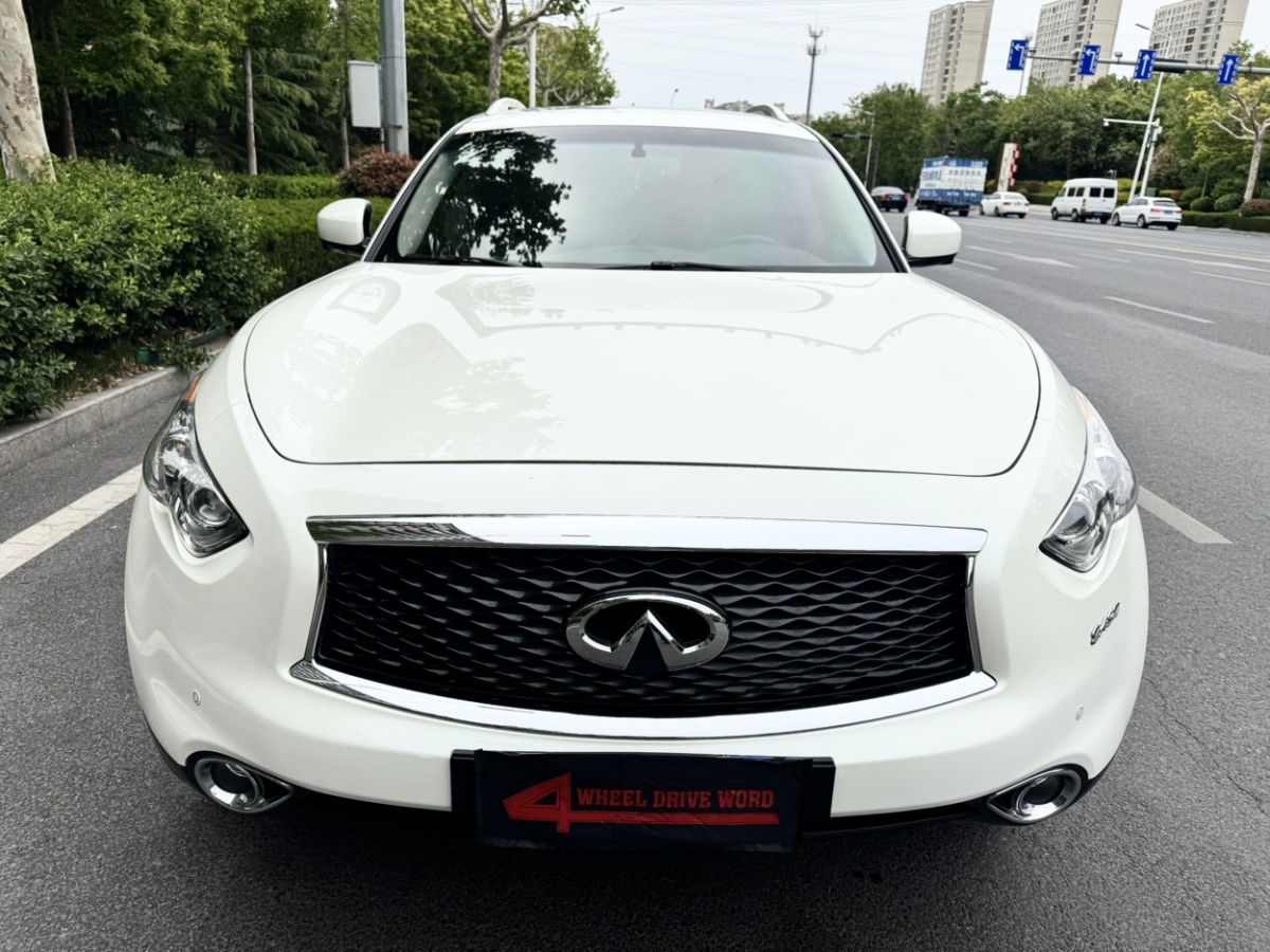 英菲尼迪 QX70  2013款 3.7L 超越版圖片
