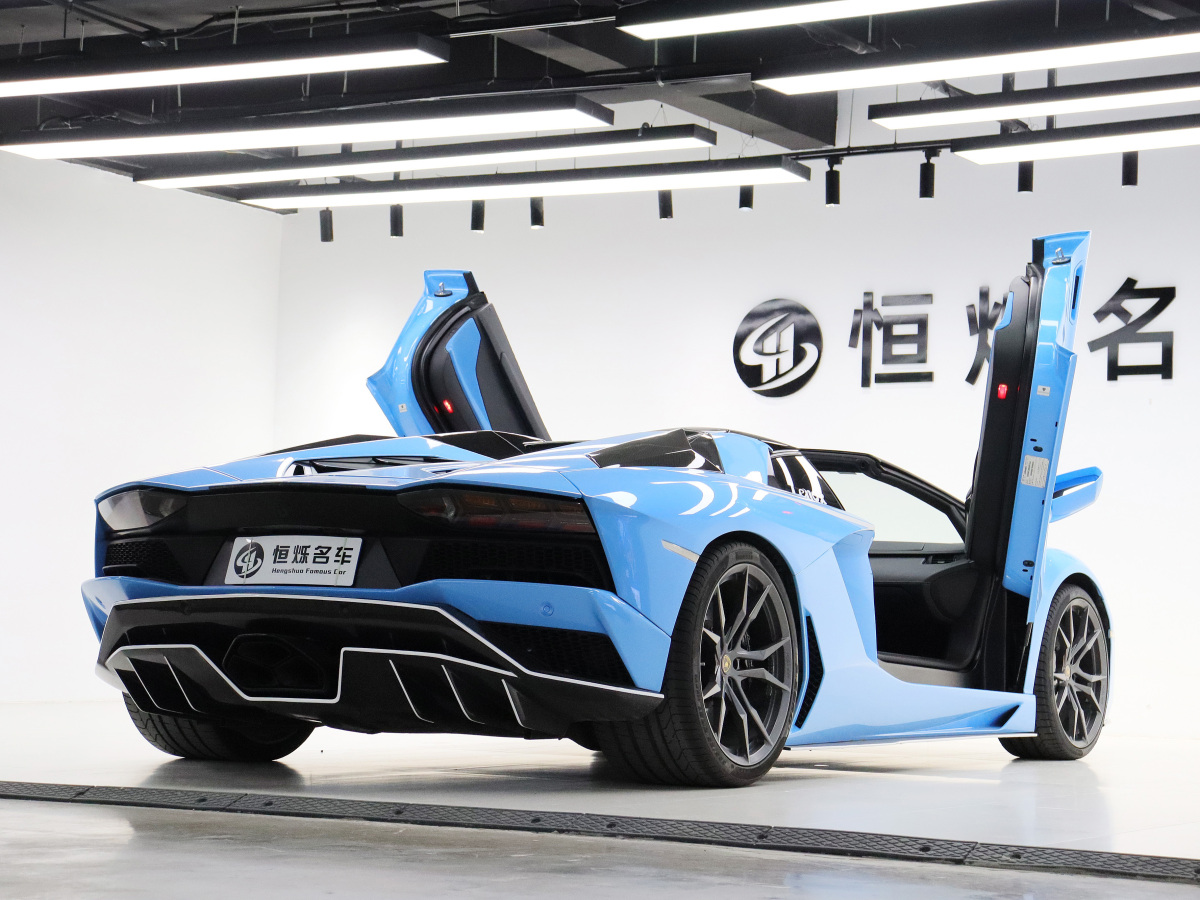 2014年6月蘭博基尼 Aventador  2013款 LP 700-4 Roadster