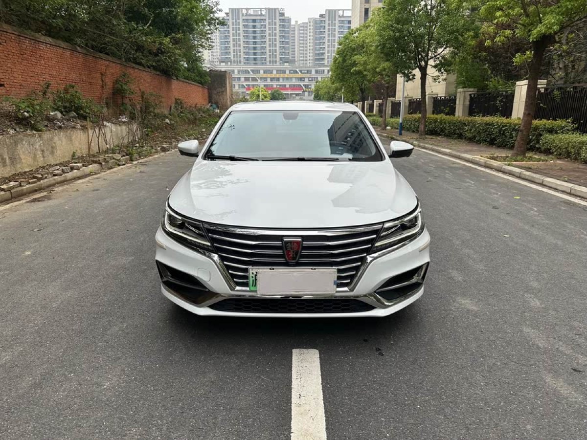 榮威 ei6  2019款 PLUS 50T 互聯(lián)網(wǎng)榮耀智尊版圖片