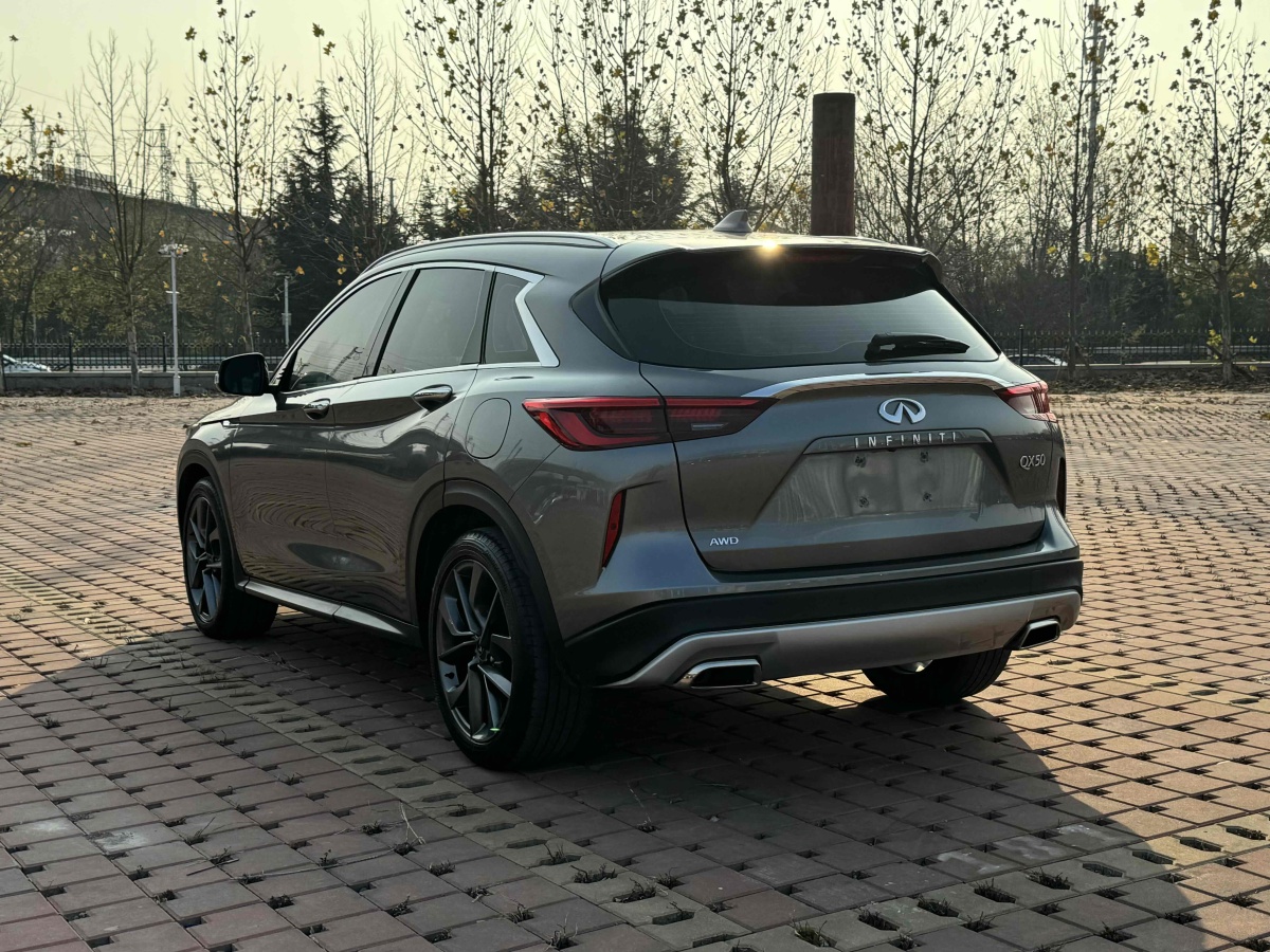 英菲尼迪 QX50  2020款 改款 2.0T 四驅(qū)領(lǐng)航版圖片