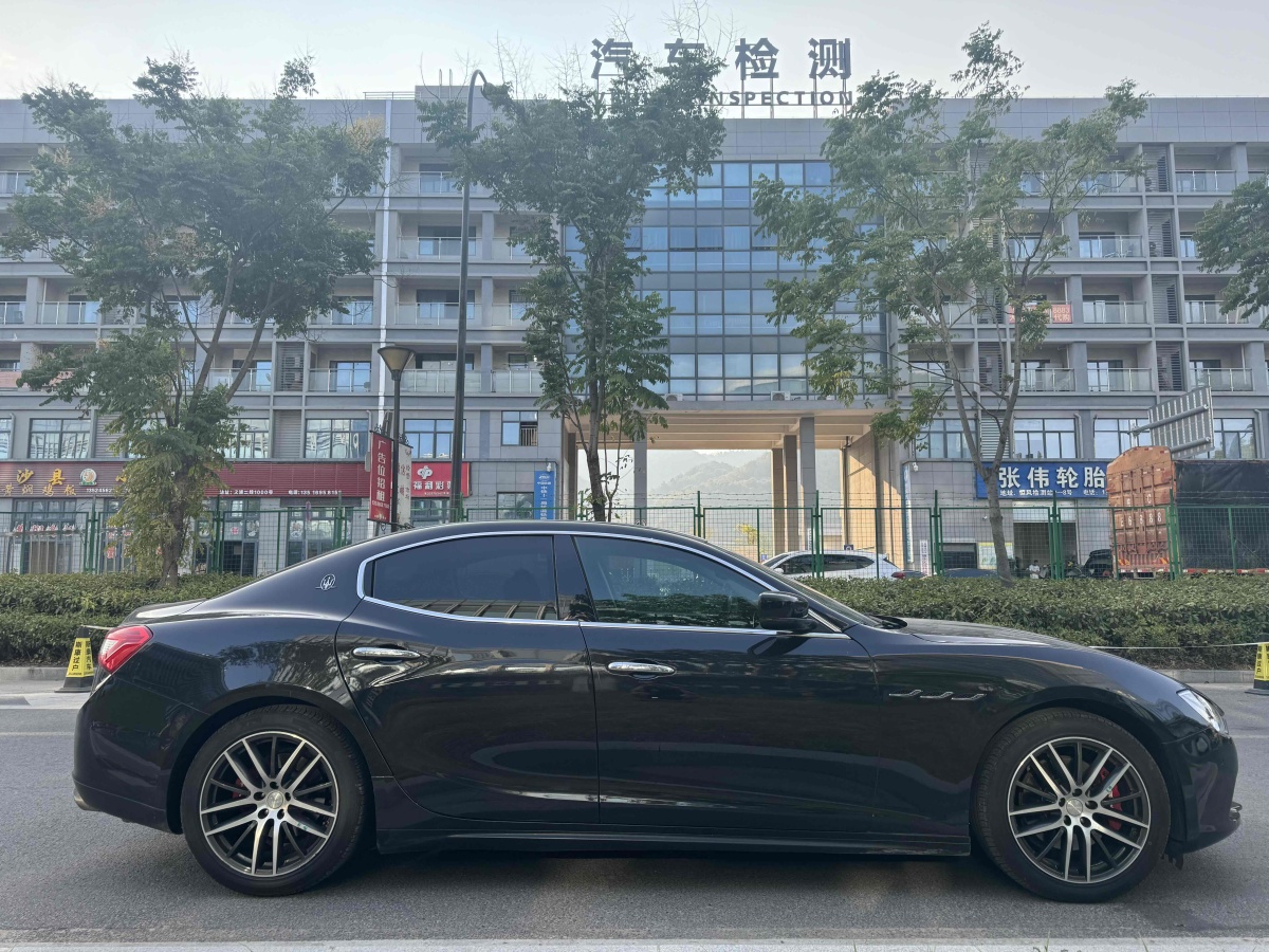 瑪莎拉蒂 Ghibli  2014款 3.0T 標(biāo)準(zhǔn)版圖片