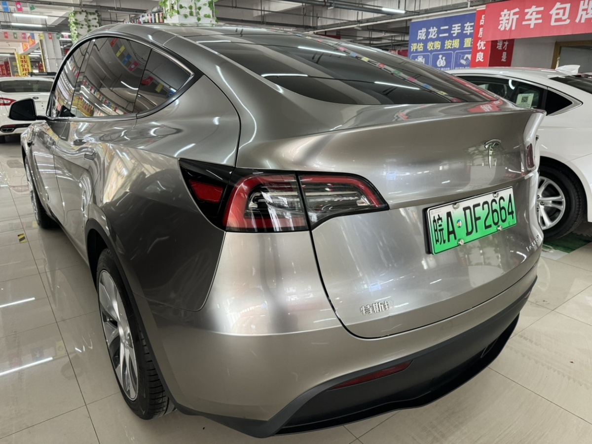 特斯拉 Model 3  2021款 改款 標(biāo)準(zhǔn)續(xù)航后驅(qū)升級版圖片