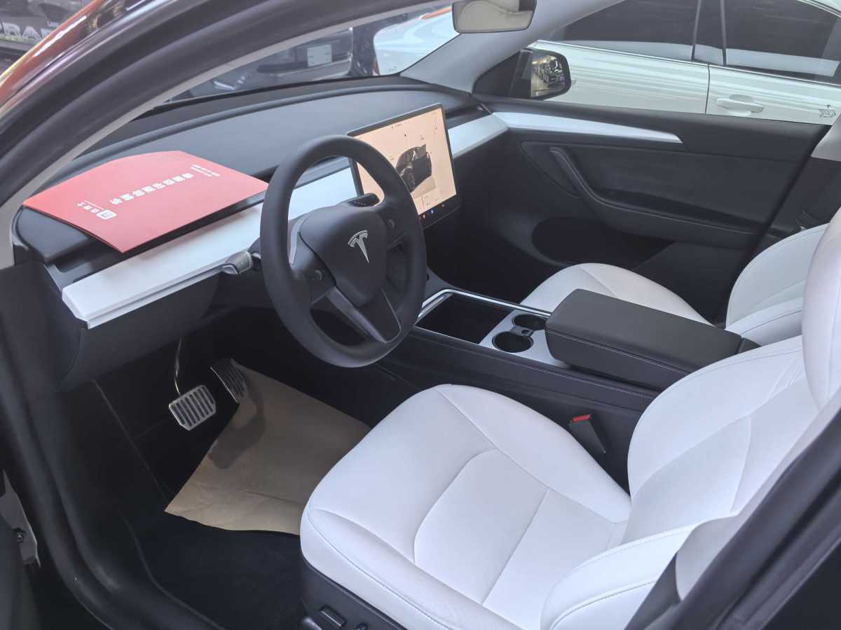 特斯拉 Model Y  2022款 改款 后輪驅(qū)動(dòng)版圖片