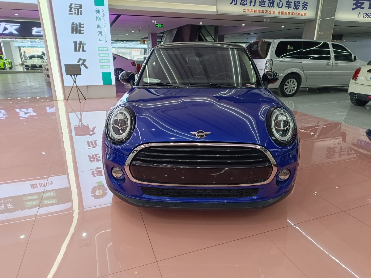 MINI COUNTRYMAN  2018款 1.5T COOPER 經(jīng)典派圖片