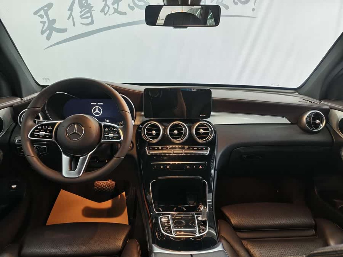 奔馳 奔馳GLC  2018款 改款 GLC 260 4MATIC 動感型圖片