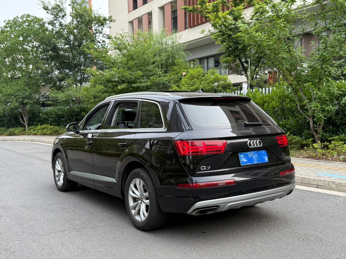 奧迪 奧迪Q7  2019款 55 TFSI 技術(shù)型圖片