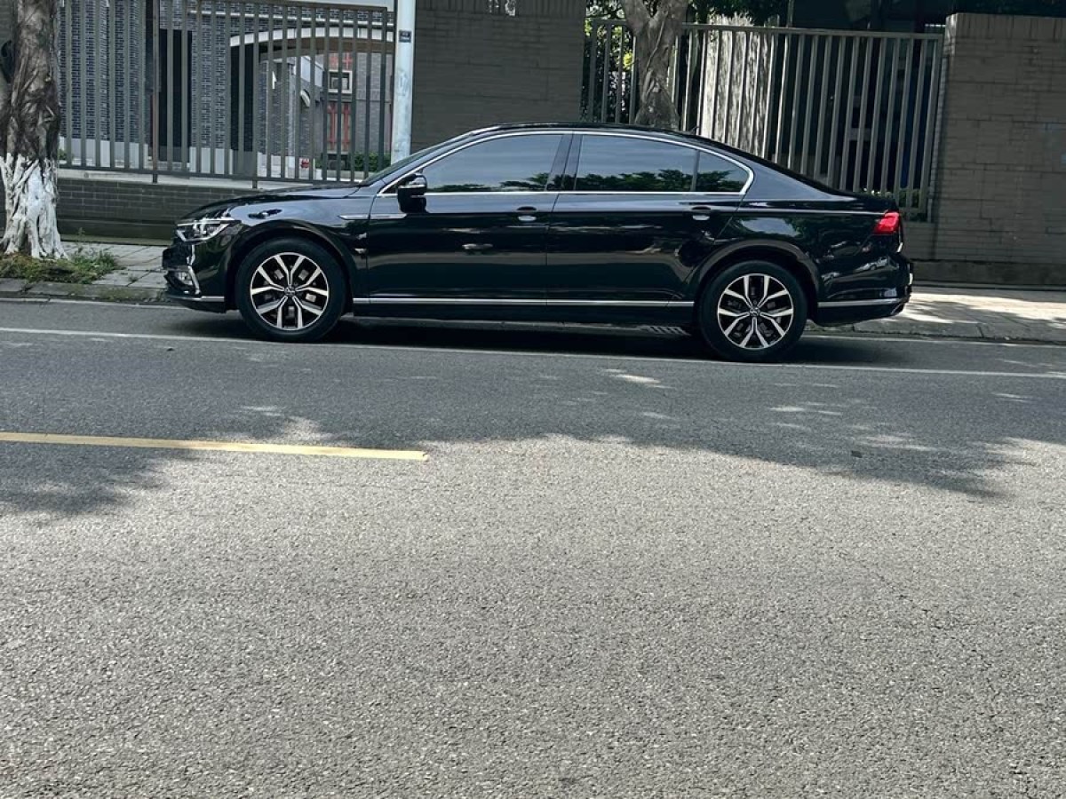 大眾 邁騰  2020款 280TSI DSG 領(lǐng)先型圖片