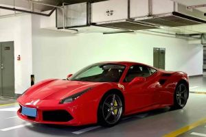 GTC4Lusso 法拉利 3.9T V8