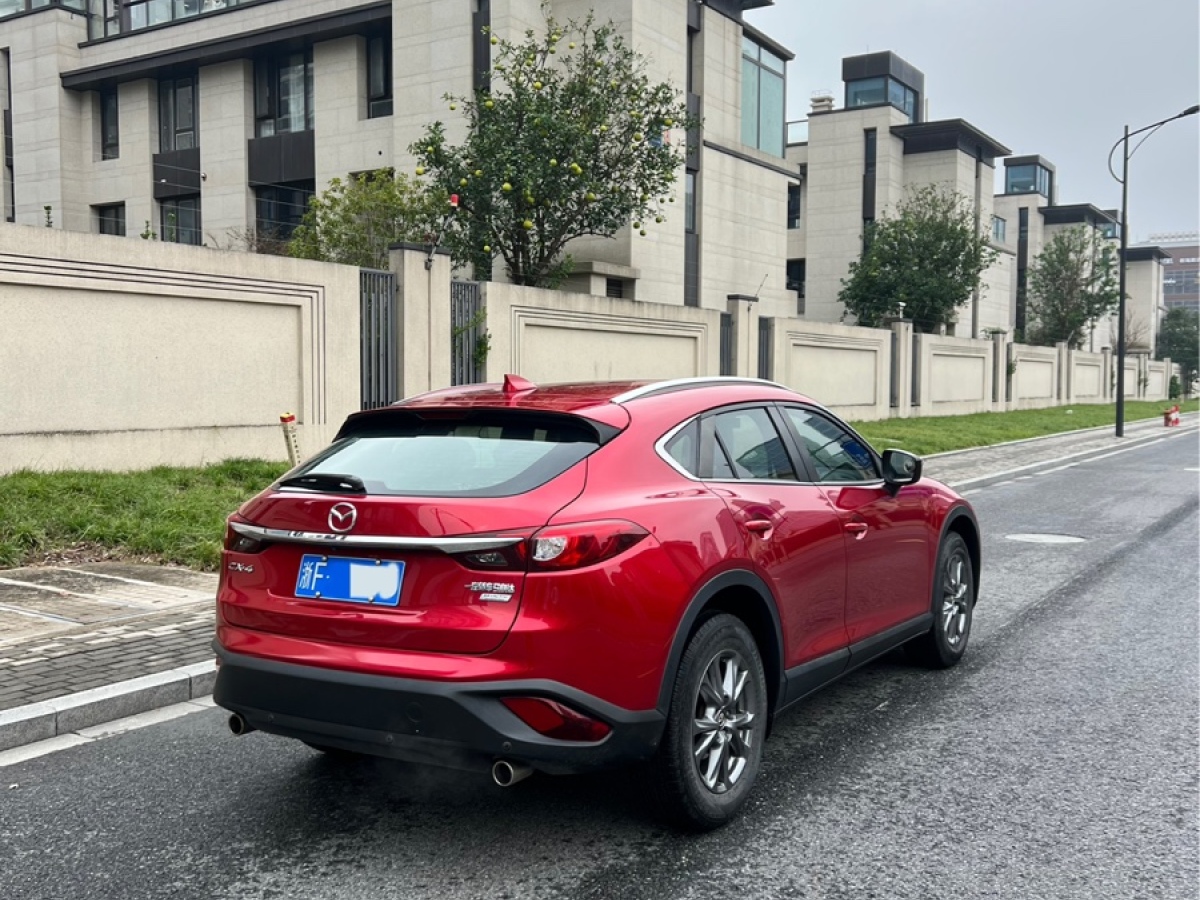 馬自達 CX-4  2021款 2.0L 自動兩驅(qū)藍天品位版圖片