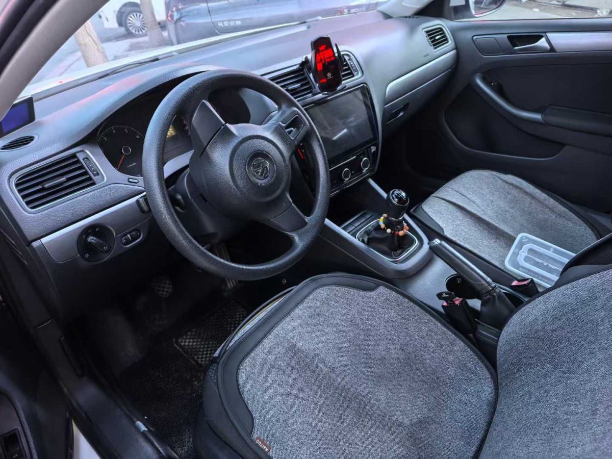 大眾 速騰  2013款 1.4TSI 藍(lán)驅(qū)版圖片