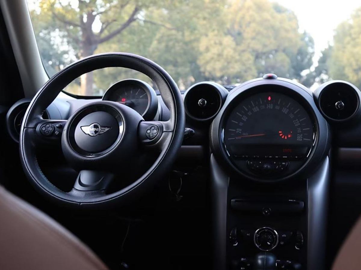 MINI COUNTRYMAN  2014款 1.6L COOPER Fun圖片