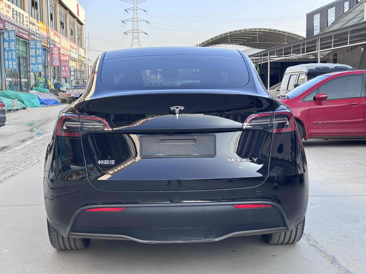 特斯拉 Model 3  2022款 后輪驅(qū)動版圖片