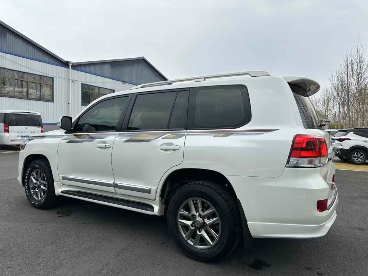 豐田 蘭德酷路澤  2015款 4.6L V8 中東限量版圖片